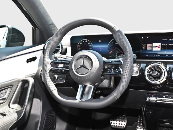 Mercedes-Benz A 220 d AMG Night Panorama Distronic 360°