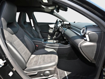 Mercedes-Benz A 220 d AMG Night Panorama Distronic 360°