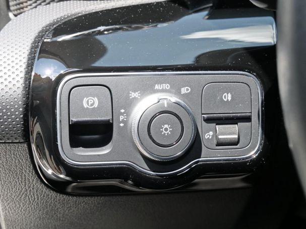 Mercedes-Benz A 220 d Progressive Night Totwinkel HUD 360°