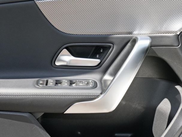 Mercedes-Benz A 220 d Progressive Night Totwinkel HUD 360°