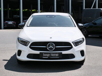 Mercedes-Benz A 220 d Progressive Night Totwinkel HUD 360°