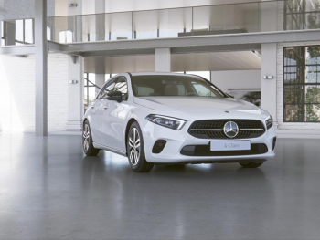 Mercedes-Benz A 220 d Progressive Night Totwinkel HUD 360°