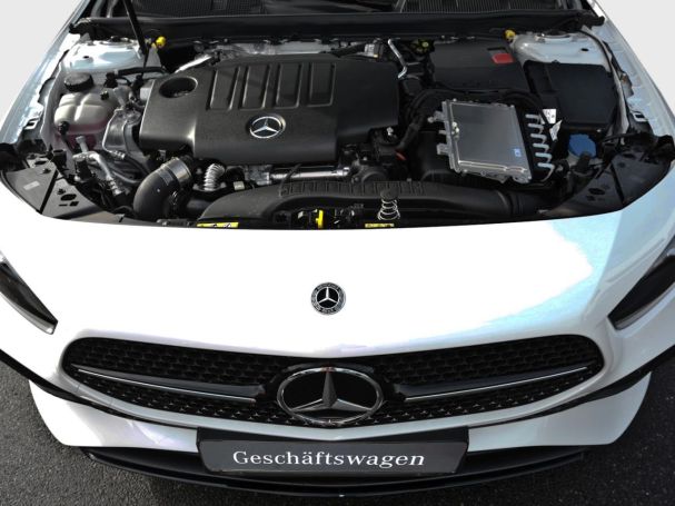 Mercedes-Benz A 220 d AMG Night Distronic HUD 360° AHK Panorama