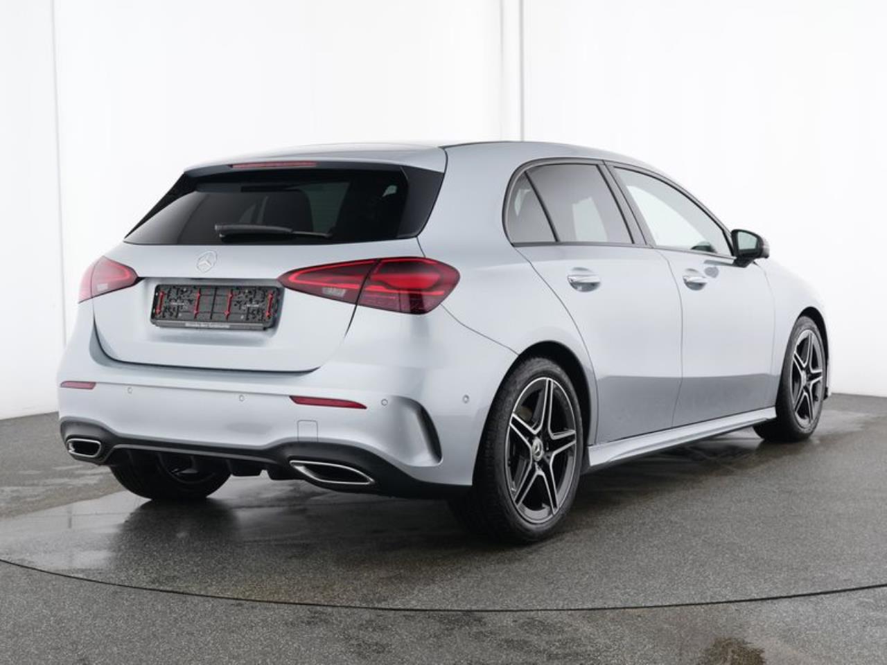 Mercedes-Benz A 250 4M AMG Night Panorama Memory Burmester 360°