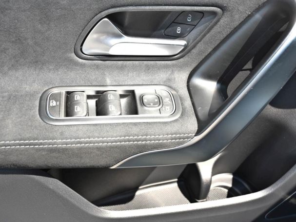 Mercedes-Benz A 250 4MATIC AMG Night Panorama 360° AHK HeadUp