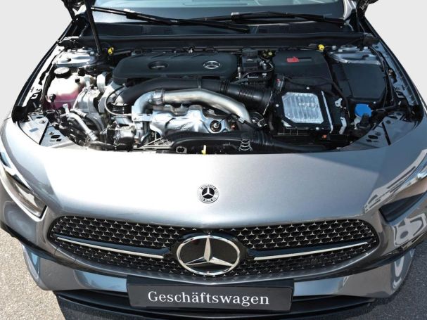 Mercedes-Benz A 250 4MATIC AMG Night Panorama 360° AHK HeadUp