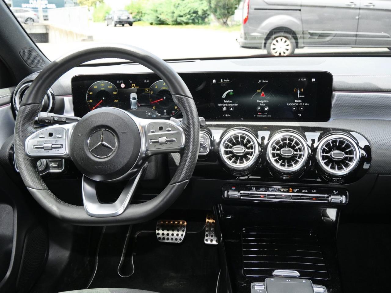 Mercedes-Benz A 250  AMG Night MBUXNavi+ HeadUp Spiegel-P