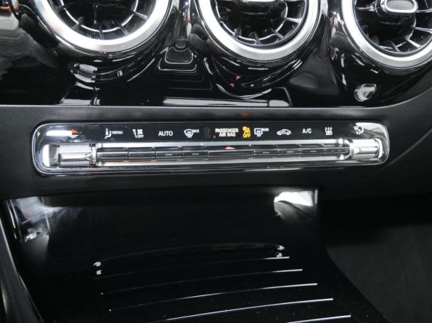 Mercedes-Benz A 250 e  AMG Night MBUX Navi Kamera
