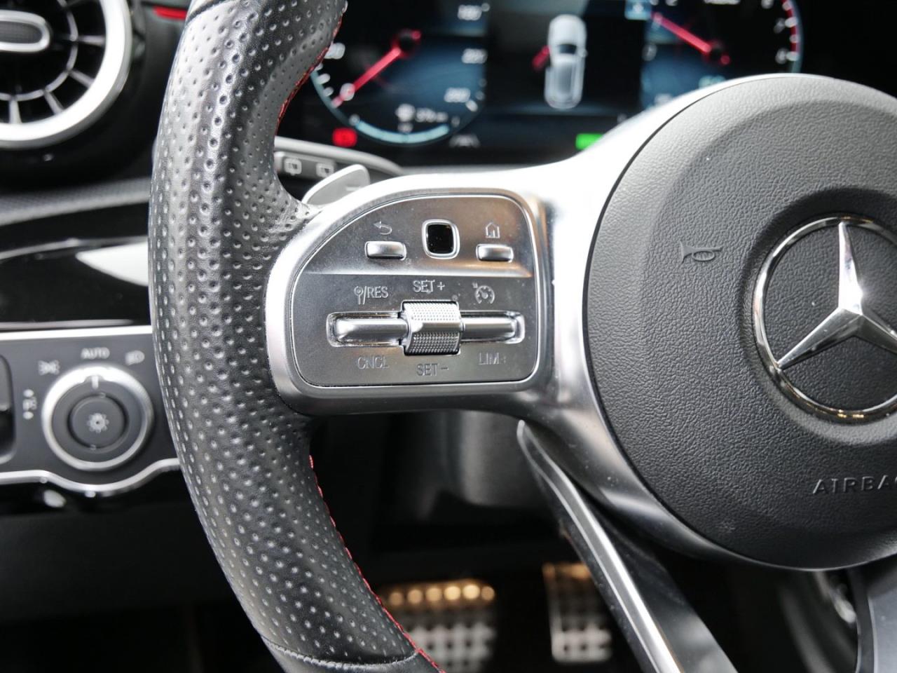 Mercedes-Benz A 250 e  AMG Night MBUX Navi Kamera