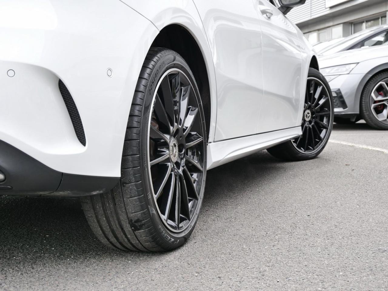 Mercedes-Benz A 250 e  AMG Night MBUX Navi Kamera