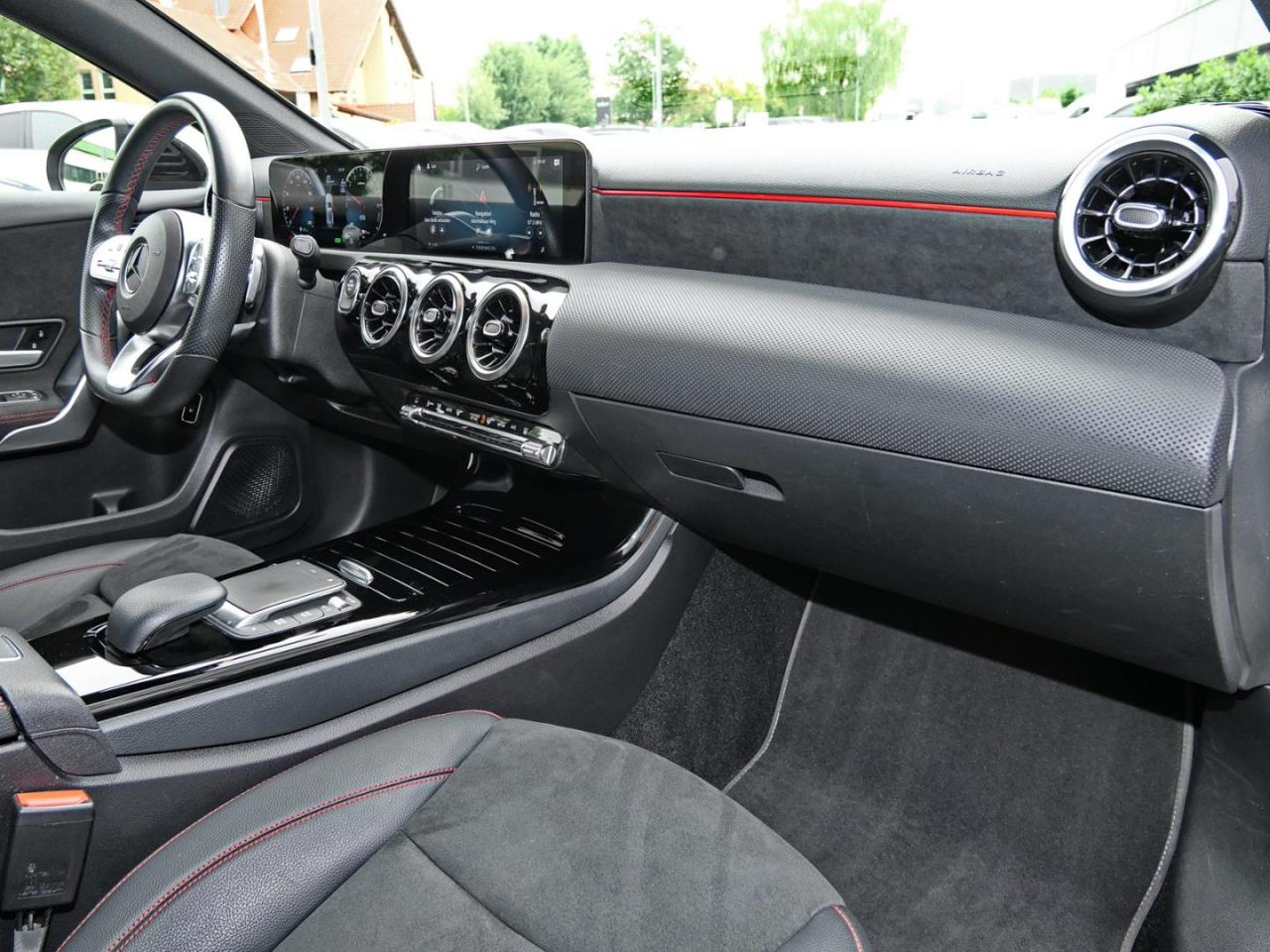 Mercedes-Benz A 250 e  AMG Night MBUX Navi Kamera