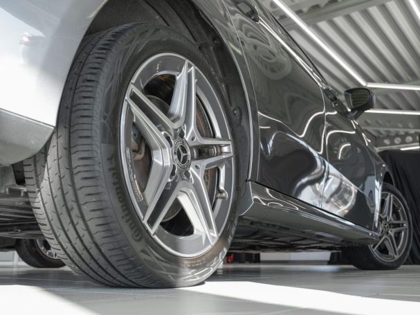 Mercedes-Benz A 250 e  AMG Navi Panorama BusinessP SpurhalteA