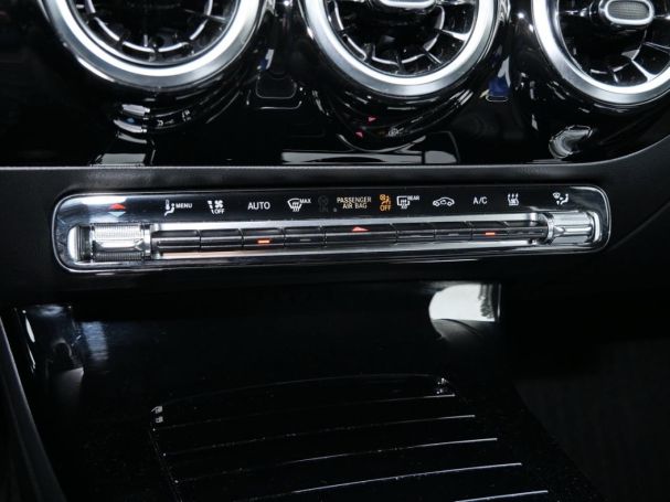 Mercedes-Benz A 250 e  Progressive Distronic Kamera Spiegel-P