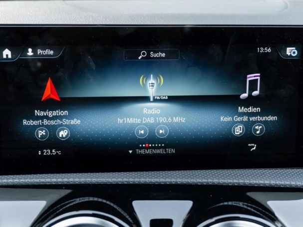 Mercedes-Benz A 250 e AMG Night Navi SpurhalteA PublicCharging