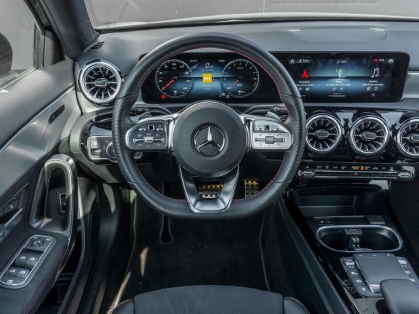 Mercedes-Benz A 250 e AMG Night Navi SpurhalteA PublicCharging