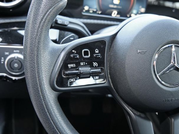 Mercedes-Benz A 250 e  Style MBUX Navi+ Kamera Spurhalte SHZ