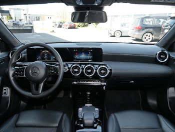 Mercedes-Benz A 250 e  Style MBUX Navi+ Kamera Spurhalte SHZ