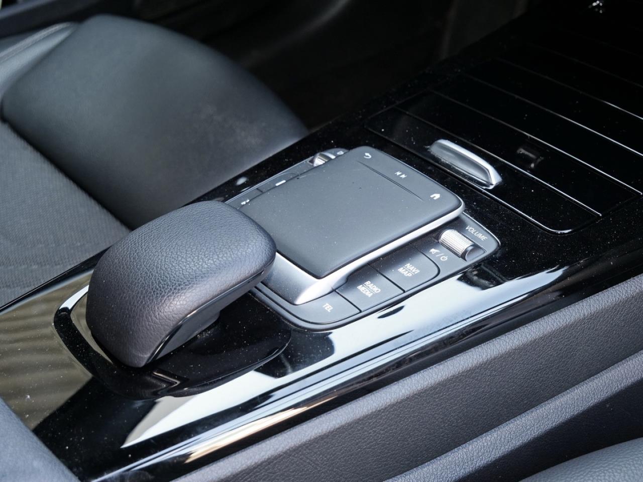 Mercedes-Benz A 250 e  Style MBUX Navi+ Kamera Spurhalte SHZ