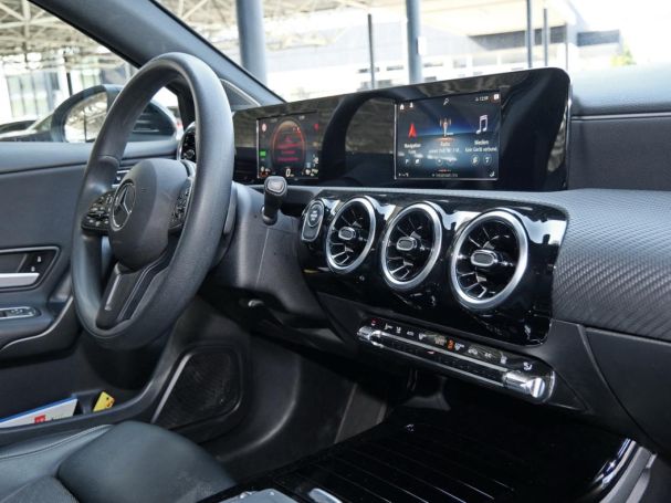 Mercedes-Benz A 250 e  Style MBUX Navi+ Kamera Spurhalte SHZ