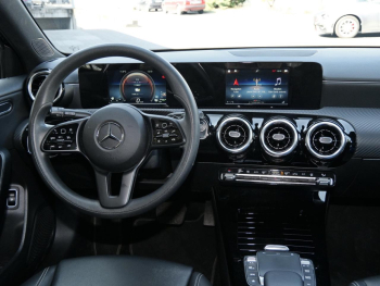 Mercedes-Benz A 250 e  Style MBUX Navi+ Kamera Spurhalte SHZ