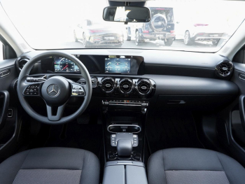 Mercedes-Benz A 250 e  MBUX Navi Klima SHZ SpurhaltePaket
