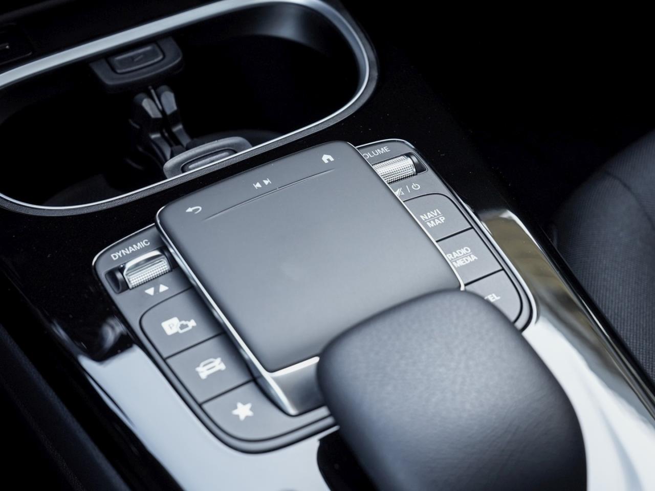 Mercedes-Benz A 250 e  MBUX Navi Klima SHZ SpurhaltePaket