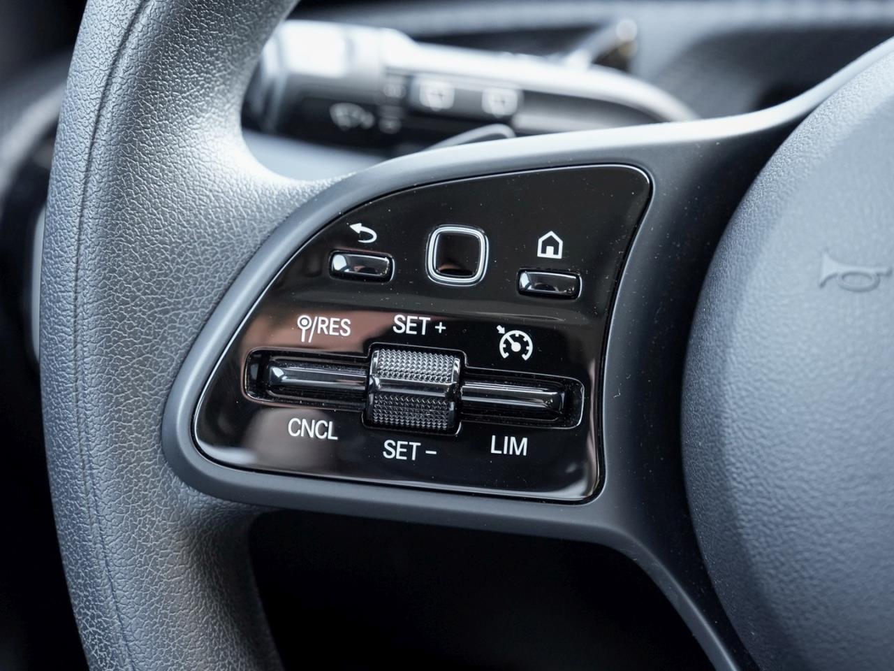 Mercedes-Benz A 250 e  MBUX Navi Klima SHZ SpurhaltePaket