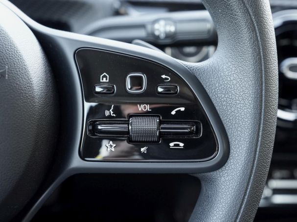 Mercedes-Benz A 250 e  MBUX Navi Klima SHZ SpurhaltePaket