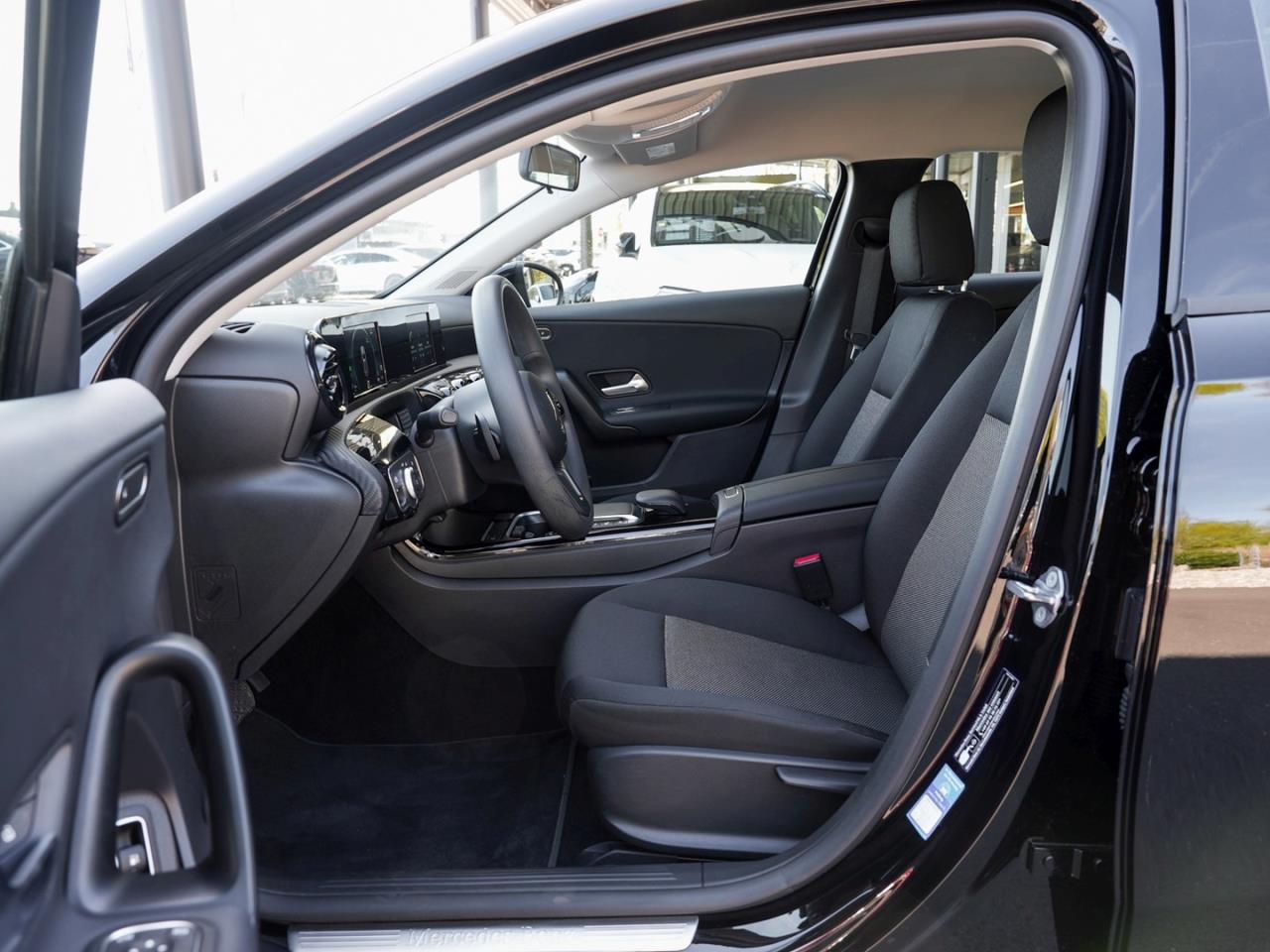 Mercedes-Benz A 250 e  MBUX Navi Klima SHZ SpurhaltePaket