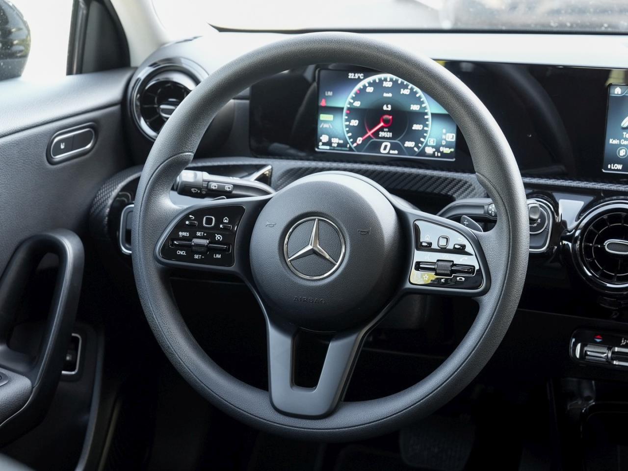 Mercedes-Benz A 250 e  MBUX Navi Klima SHZ SpurhaltePaket