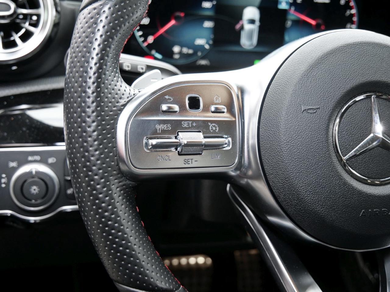 Mercedes-Benz A 250 e  AMG MBUXNavi+ Kamera Public-Charging-P