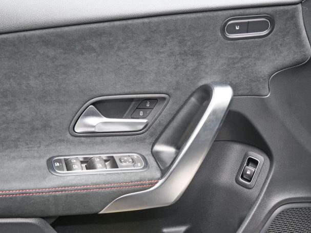 Mercedes-Benz A 250 e  AMG MBUXNavi+ Kamera Public-Charging-P