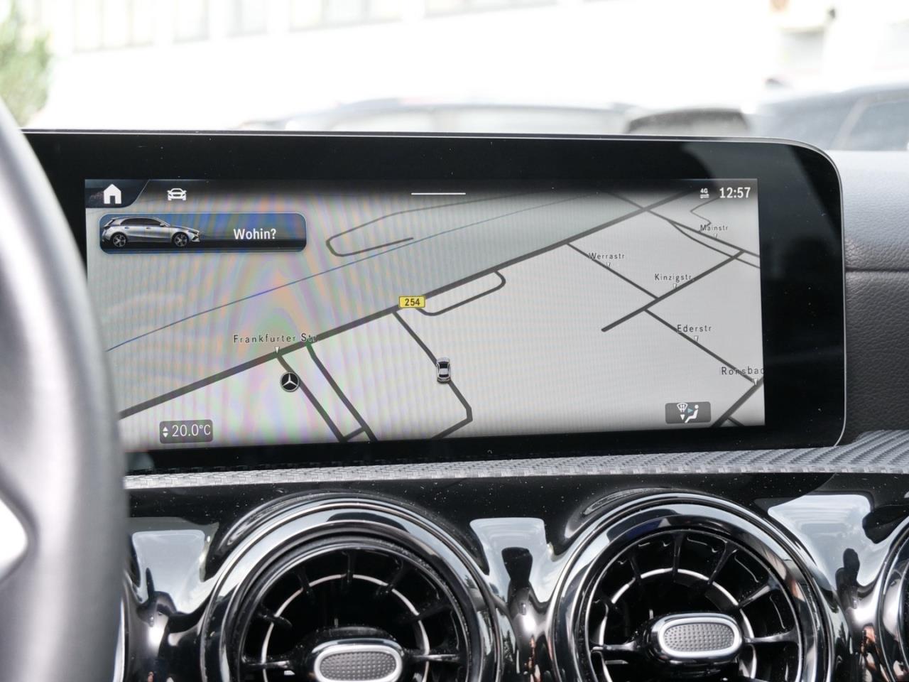 Mercedes-Benz A 250 e MBUX Navi Spurhalte Kamera Sitzheizung