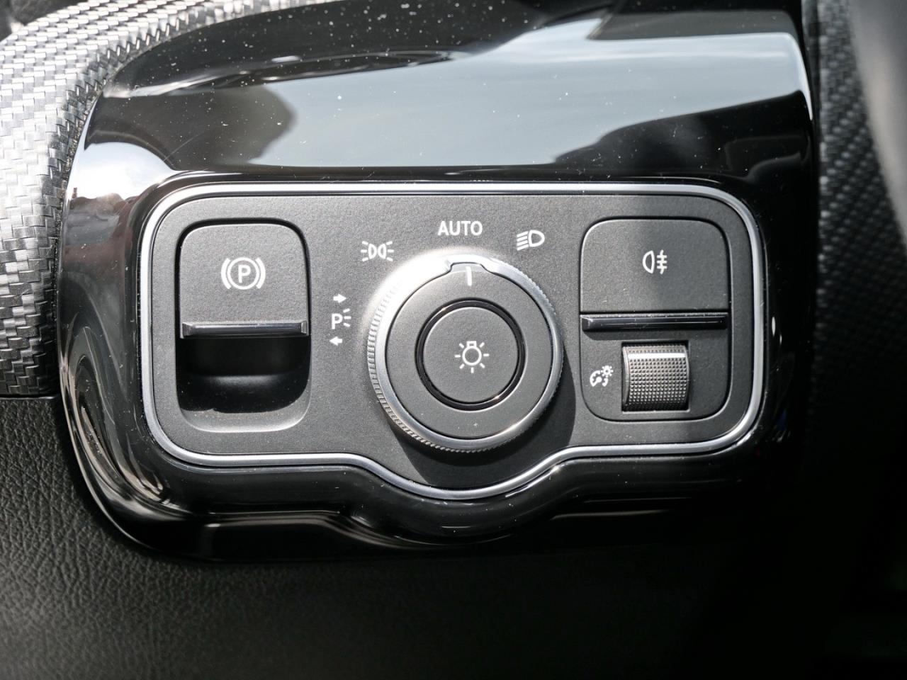 Mercedes-Benz A 250 e MBUX Navi Spurhalte Kamera Sitzheizung