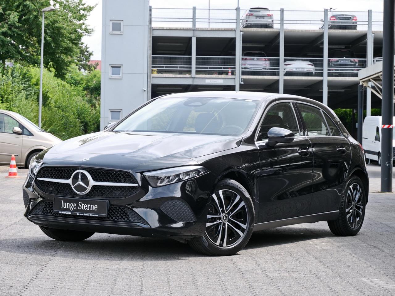 Mercedes-Benz A 250 e MBUX Navi Spurhalte Kamera Sitzheizung