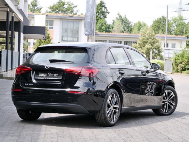 Mercedes-Benz A 250 e MBUX Navi Spurhalte Kamera Sitzheizung
