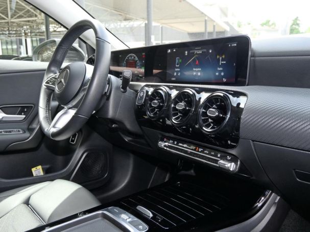 Mercedes-Benz A 250 e MBUX Navi Spurhalte Kamera Sitzheizung