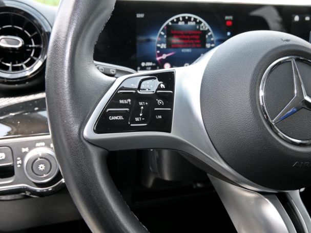 Mercedes-Benz A 250 e MBUX Navi Spurhalte Kamera Sitzheizung
