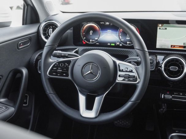 Mercedes-Benz A 250 e  Style Navi Distronic Park-Assistent