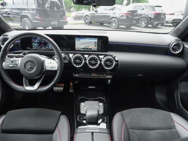 Mercedes-Benz A 250 e  AMG Night Panorama Ambiente Spurhalte
