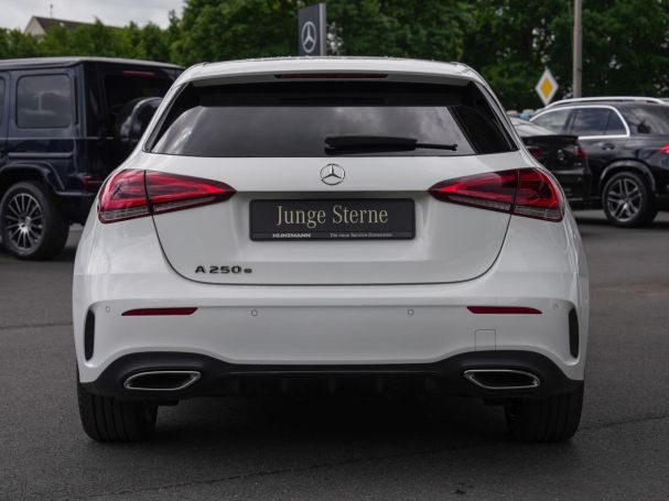 Mercedes-Benz A 250 e  AMG Night Panorama Ambiente Spurhalte