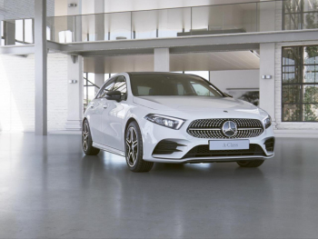 Mercedes-Benz A 250 e  AMG Night Panorama Ambiente Spurhalte