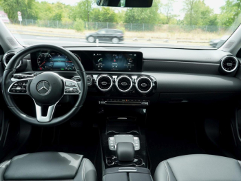Mercedes-Benz A 250 e Progressive MBUXNavi+ Kamera Spiegel-P