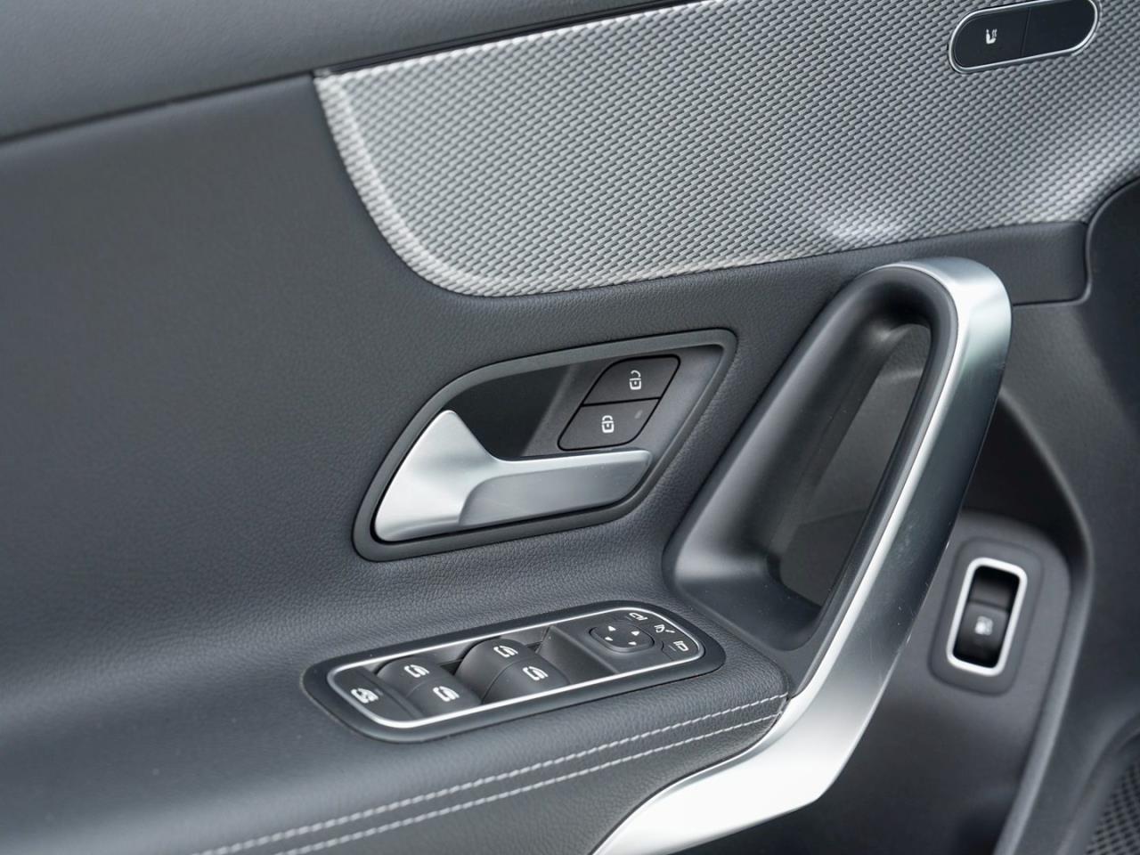 Mercedes-Benz A 250 e Progressive MBUXNavi+ Kamera Spiegel-P