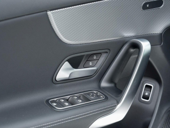 Mercedes-Benz A 250 e Progressive MBUXNavi+ Kamera Spiegel-P