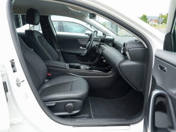 Mercedes-Benz A 250 e Progressive MBUXNavi+ Kamera Spiegel-P