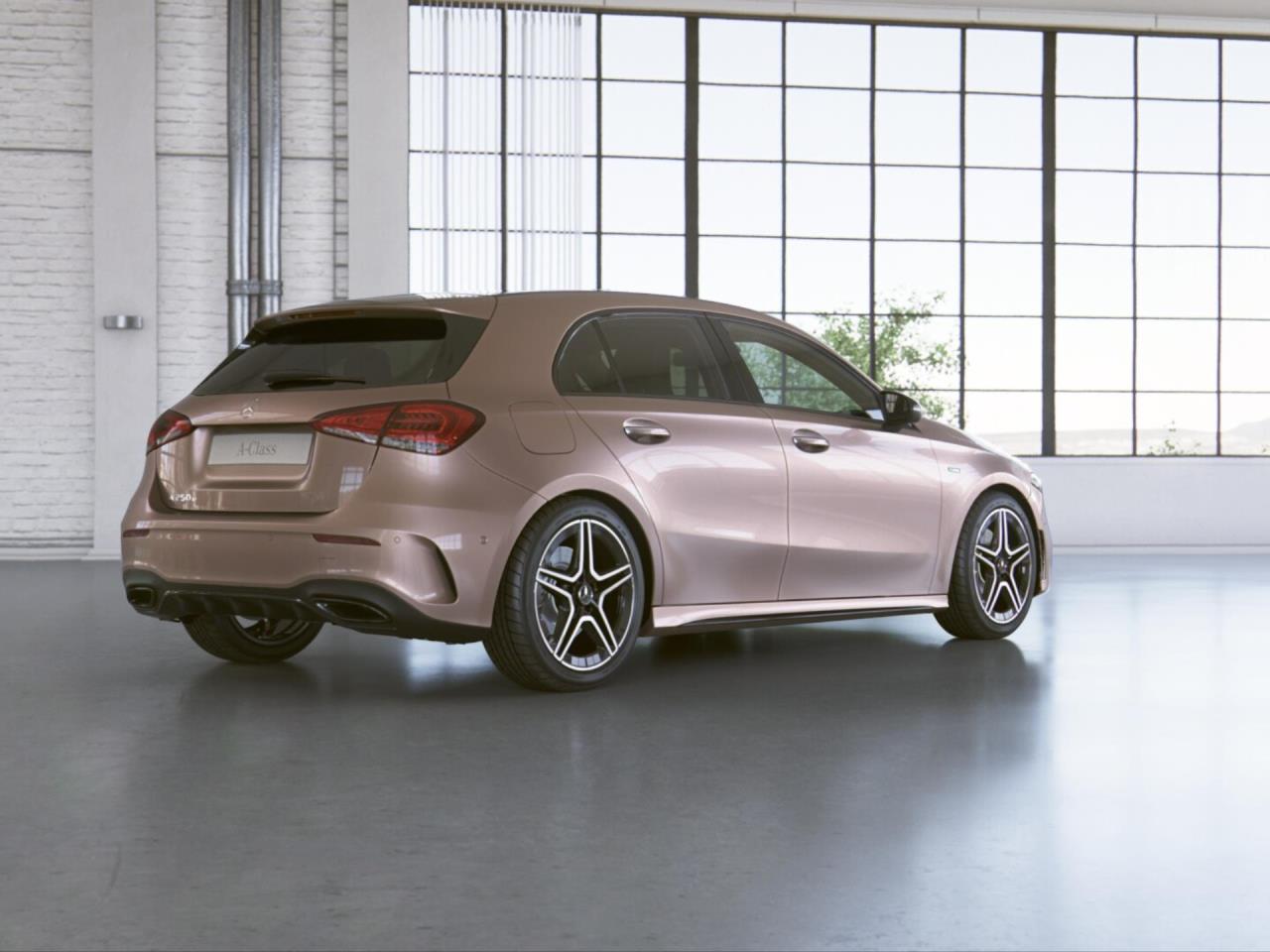 Mercedes-Benz A 250 e  AMG Night Edition2020 Panorama Kamera