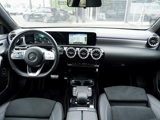 Mercedes-Benz A 250 e  AMG Night Edition2020 MBUX Navi+