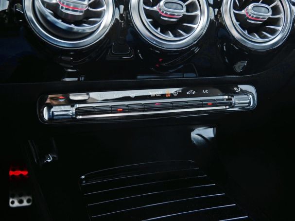 Mercedes-Benz A 250 AMG Night Navi-Prem Panorama Totwinkel