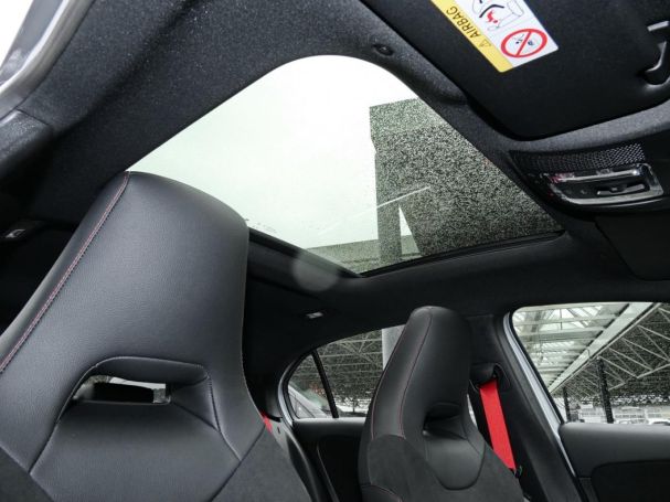 Mercedes-Benz A 35 AMG 4M Distronic Panorama Standhzg HUD AHK